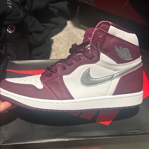 Nike Men's Maroon and White High-Top Sneakers